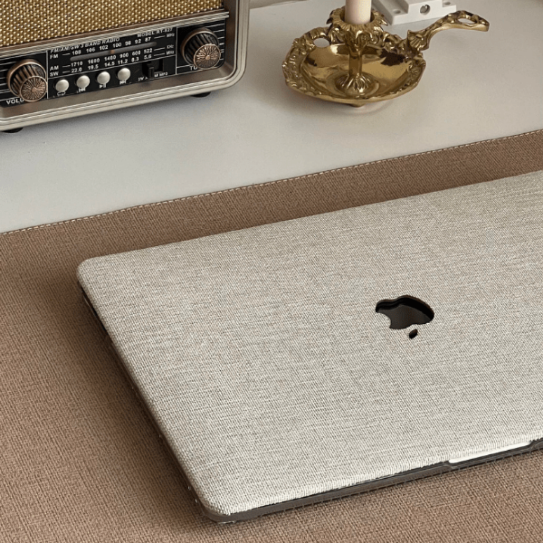 Bej Keten MacBook Kılıfı - Ön & Arka Kapak