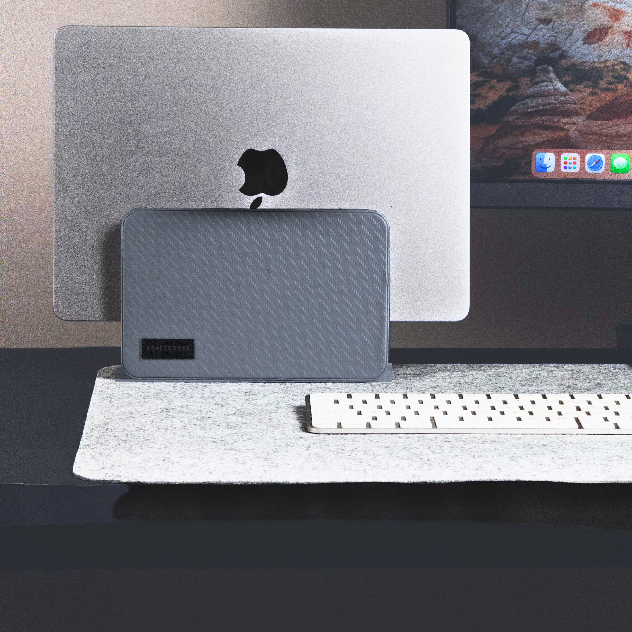 Ascend Premium Deri Dikey Laptop Standı