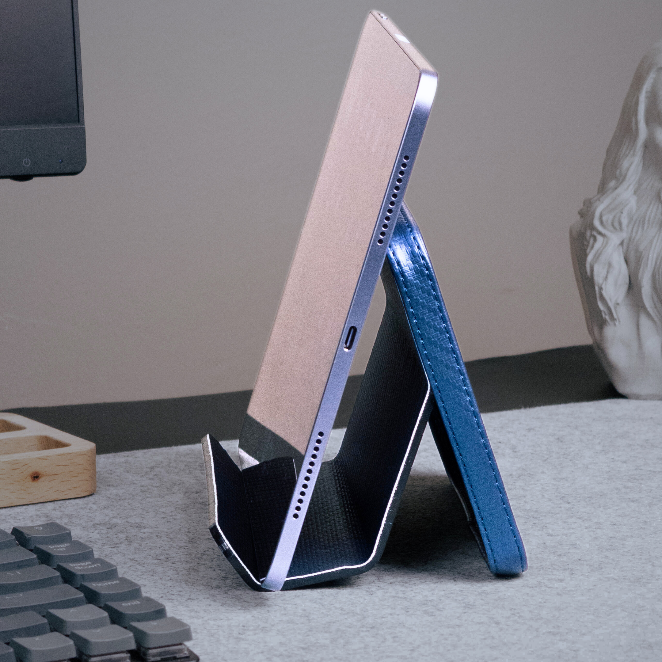Holden Premium Deri iPad & Telefon Standı