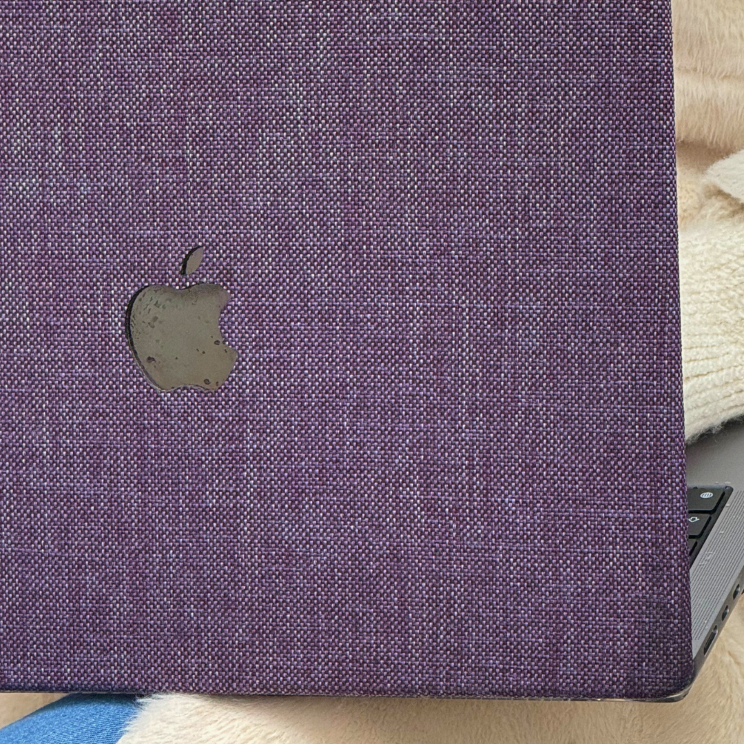 İris Mor MacBook Kılıfı - Ön & Arka Kapak